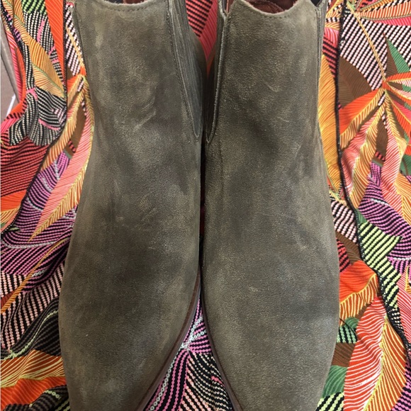 Patina suede boots - Picture 3 of 11